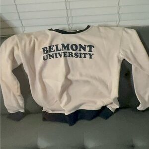 This is a cute Belmont sweatshirt size large but it’s going to fit like a medium